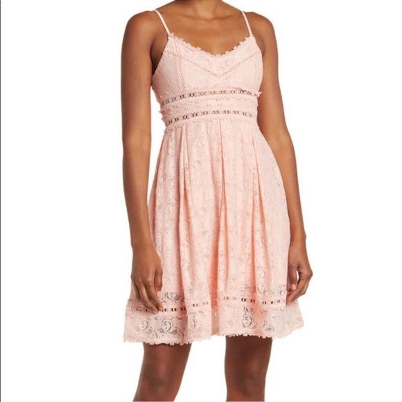 NWT NSR Sleeveless Floral Lace Midi Dress in Pink Rose - Picture 1 of 8